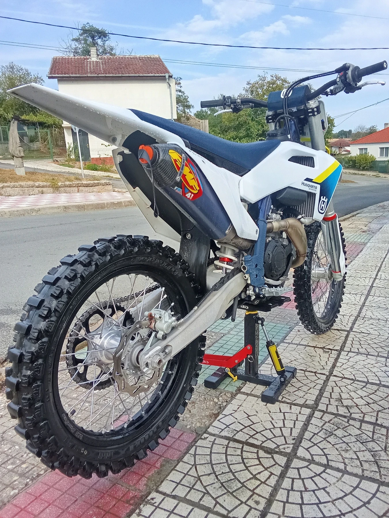 Husqvarna FC