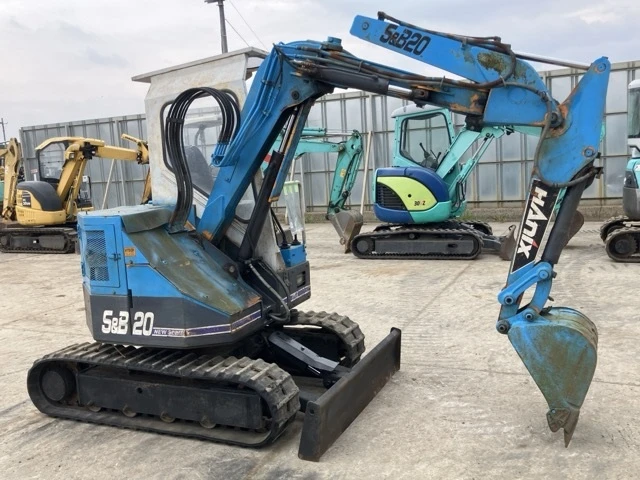 Багер Hitachi Hanix S&B20S - ОЧАКВАН 15.09.2026!!!, снимка 2 - Индустриална техника - 54528181