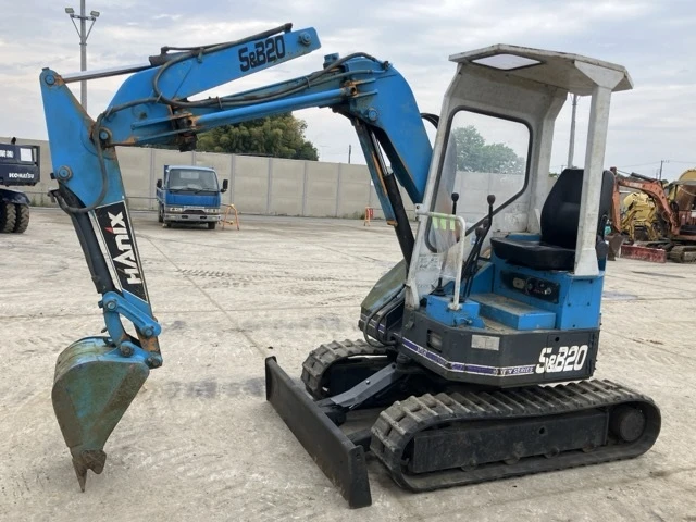 Багер Hitachi Hanix S&B20S - ОЧАКВАН 15.09.2026!!!
