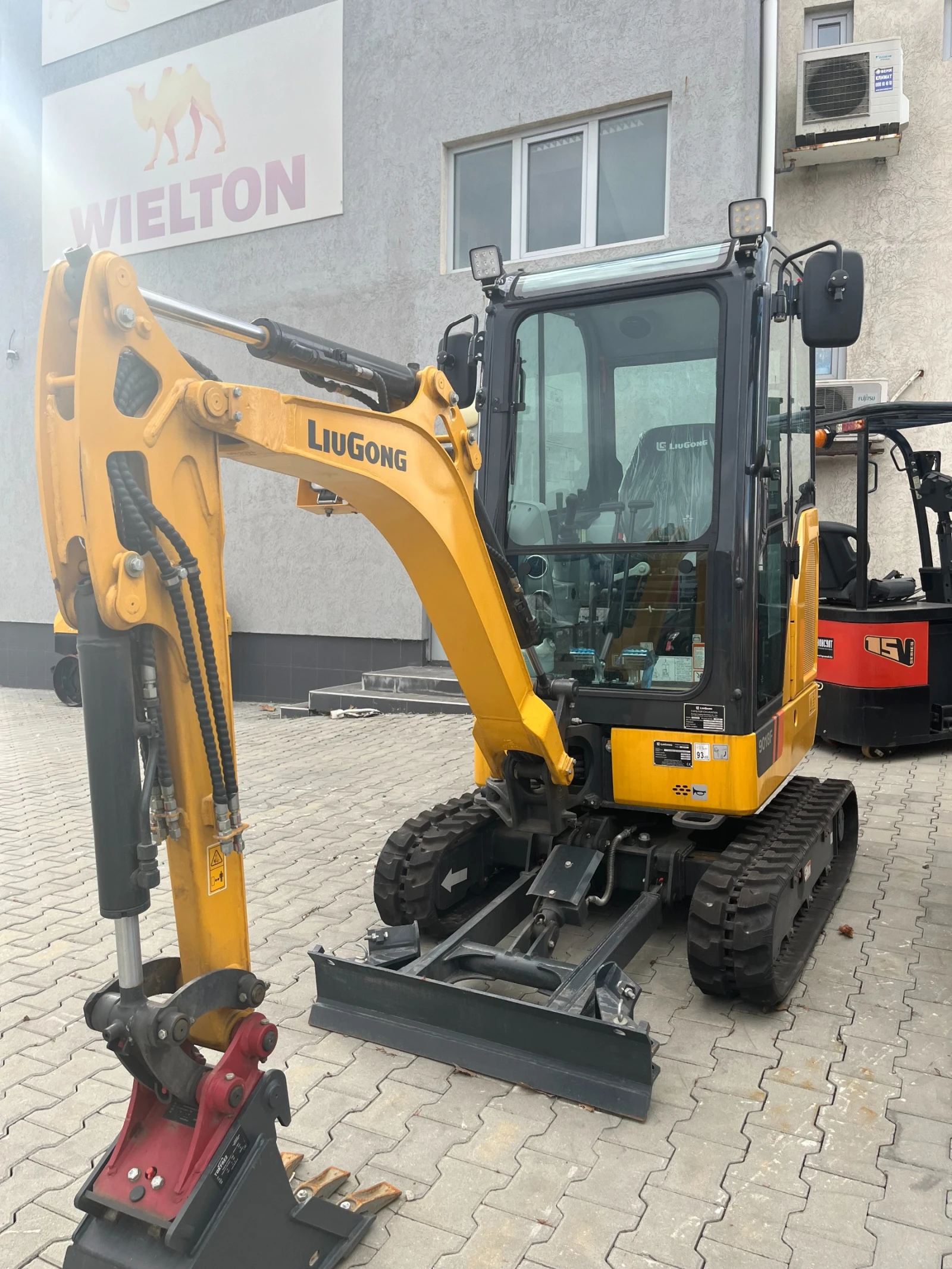  LiuGong 9018F | Mobile.bg   11