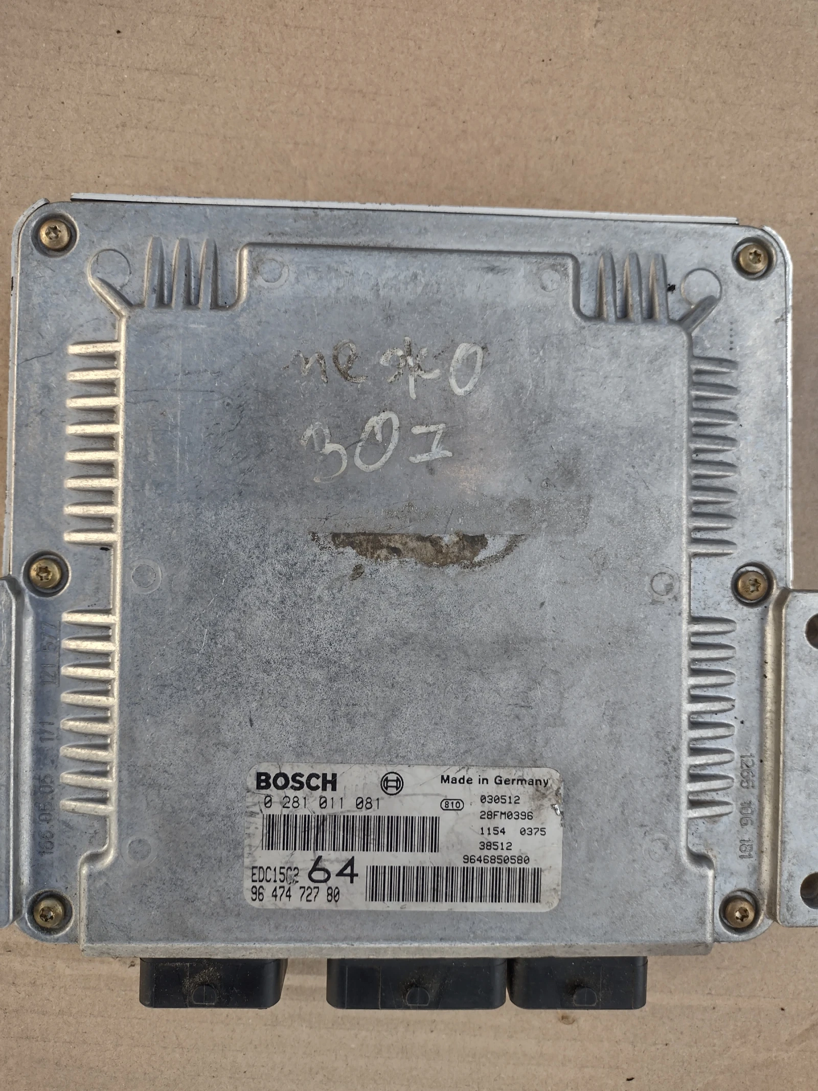 96 474 727 80 компютър двигател за PEUGEOT 307 2.0 HDI Bosch 0 281 010 081 | Mobile.bg — изображение 1