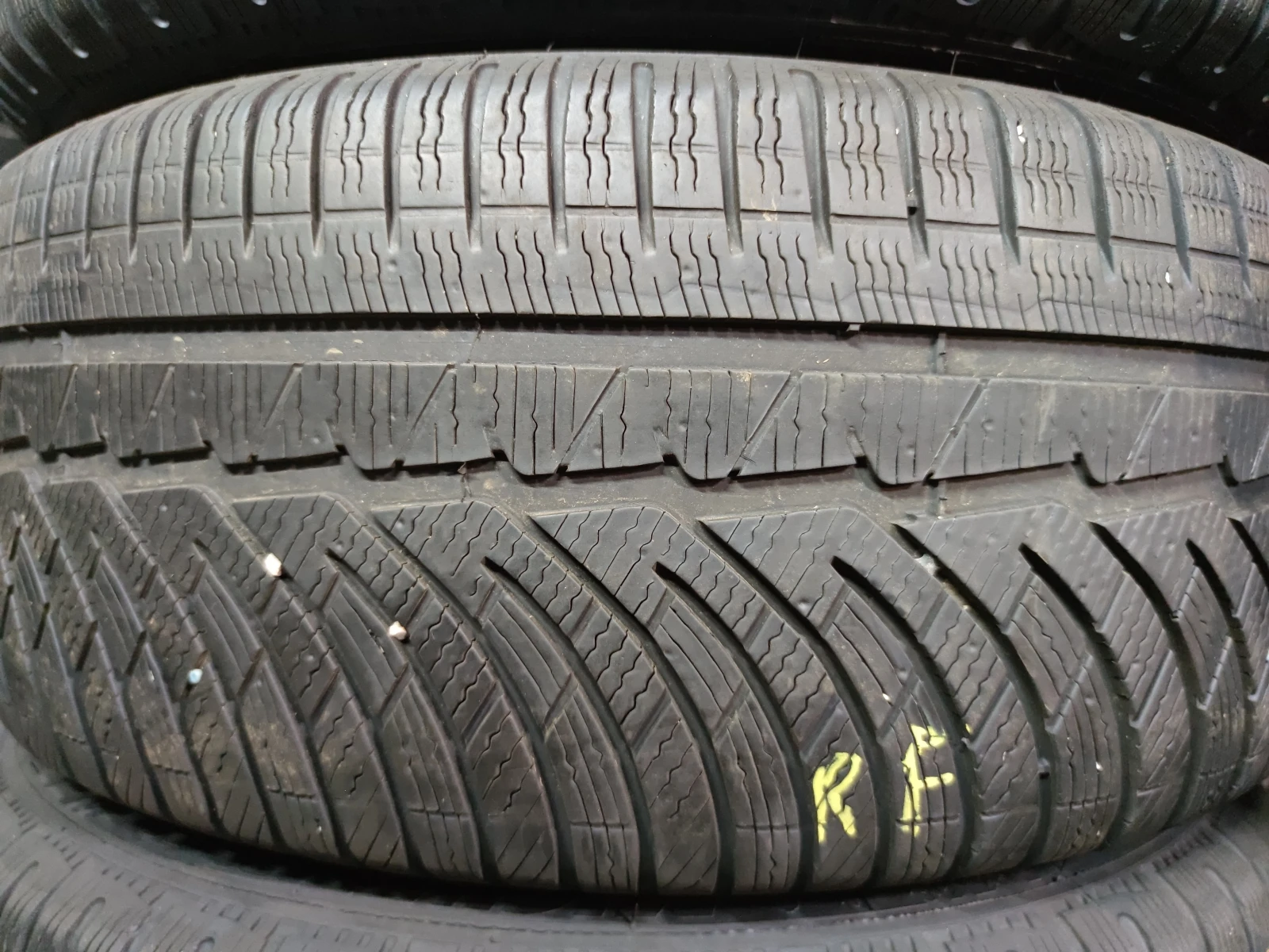  245/45R18 | Mobile.bg   2