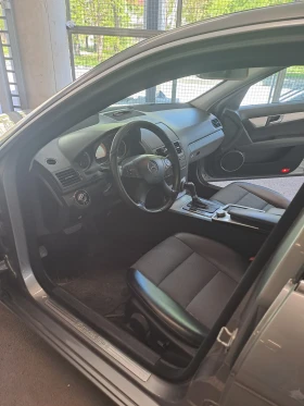 Mercedes-Benz C 200, снимка 4