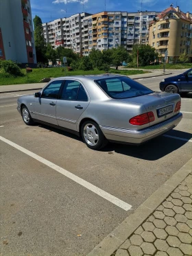     Mercedes-Benz E 200 