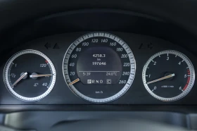 Mercedes-Benz C 320 7G/big navi - 12500 лв. - 25994127 12