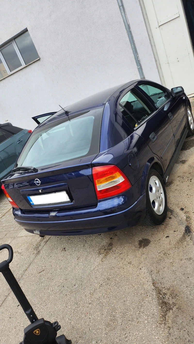 Opel Astra, снимка 4 - Автомобили и джипове - 47126605