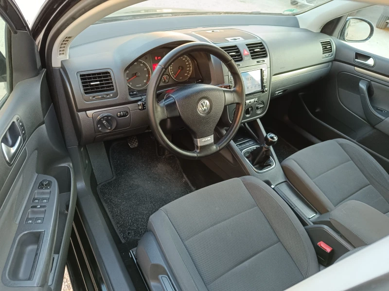 VW Golf 1.6MPI 102к.с., снимка 11 - Автомобили и джипове - 47480063