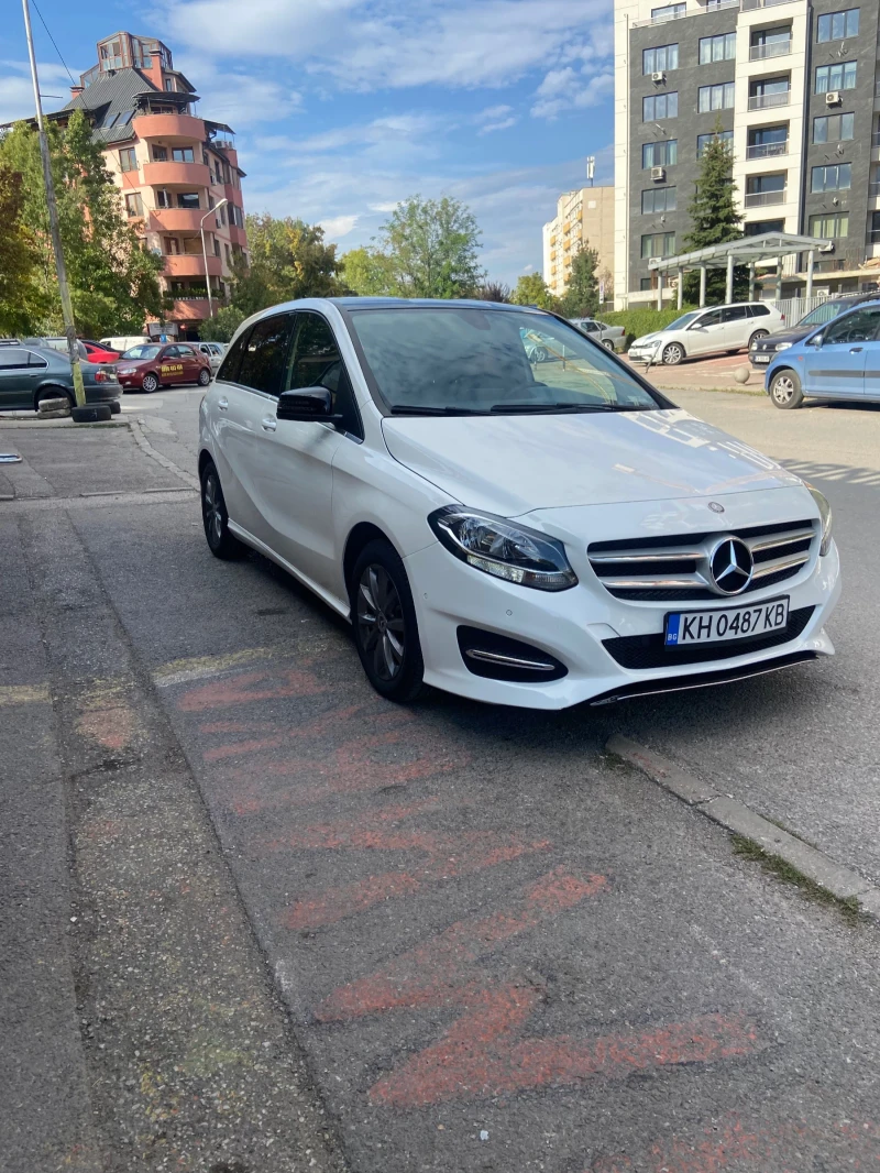 Mercedes-Benz B 180, снимка 1 - Автомобили и джипове - 47780679