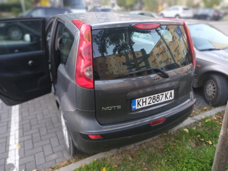 Nissan Note 1.4, снимка 5 - Автомобили и джипове - 47847462