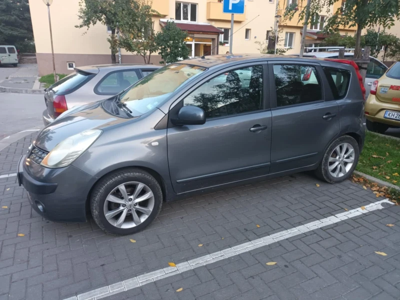 Nissan Note 1.4, снимка 6 - Автомобили и джипове - 47847462