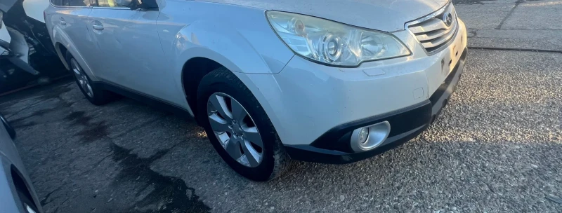 Subaru Outback 2.5, снимка 3 - Автомобили и джипове - 48054754