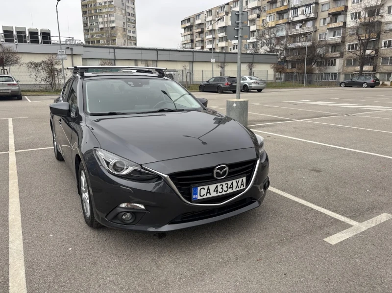 Mazda 3, снимка 1 - Автомобили и джипове - 48257675