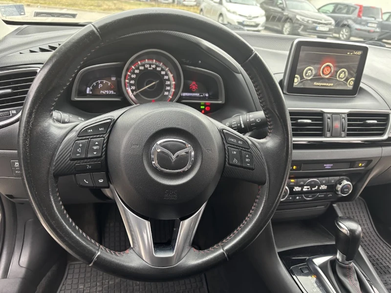 Mazda 3, снимка 2 - Автомобили и джипове - 48257675