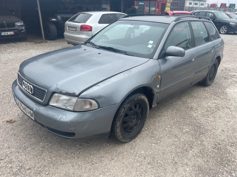 Audi A4 2, 6 Газ Цяла за Части, снимка 1 - Автомобили и джипове - 48309746