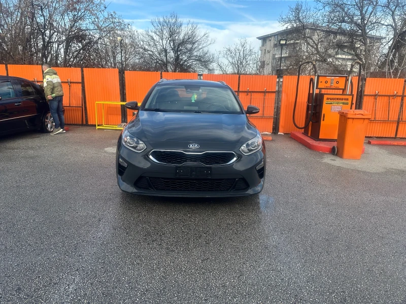 Kia Ceed 1.6, снимка 6 - Автомобили и джипове - 48759607