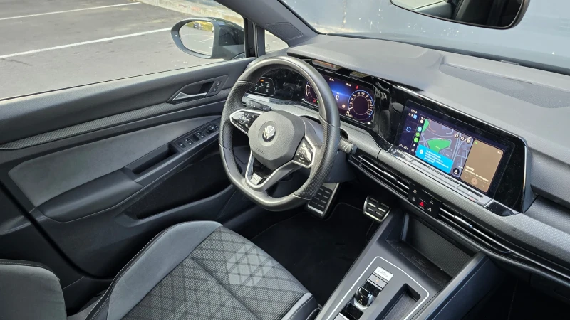VW Golf 8 R line/Ambient/Matrix/DSG/Distronic, снимка 10 - Автомобили и джипове - 52237954