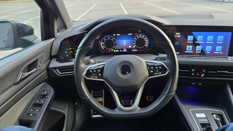 VW Golf 8 R line/Ambient/Matrix/DSG/Distronic, снимка 8 - Автомобили и джипове - 52237954