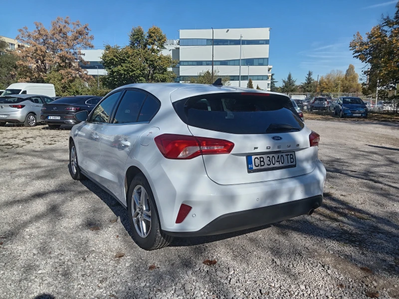 Ford Focus 1.0T Гаранционна, снимка 4 - Автомобили и джипове - 52237592