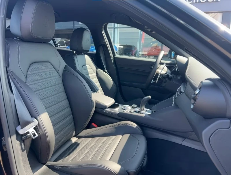 Alfa Romeo Giulia 2.9 V6* Bi-Turbo* Quadrifoglio* Akrapovic, снимка 7 - Автомобили и джипове - 52534900