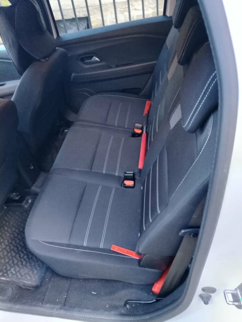 Dacia Jogger 1.0, снимка 11 - Автомобили и джипове - 52708732