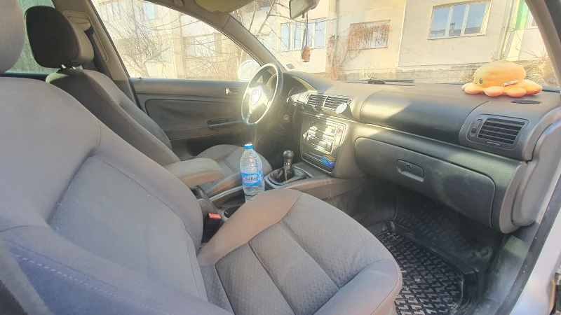 VW Passat 1.9 TDI , снимка 13 - Автомобили и джипове - 52890487