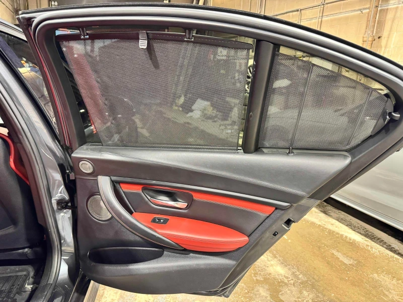 BMW M3 MANUAL С РЕГИСТРАЦИЯ & АВТО КРЕДИТ, снимка 12 - Автомобили и джипове - 53574845