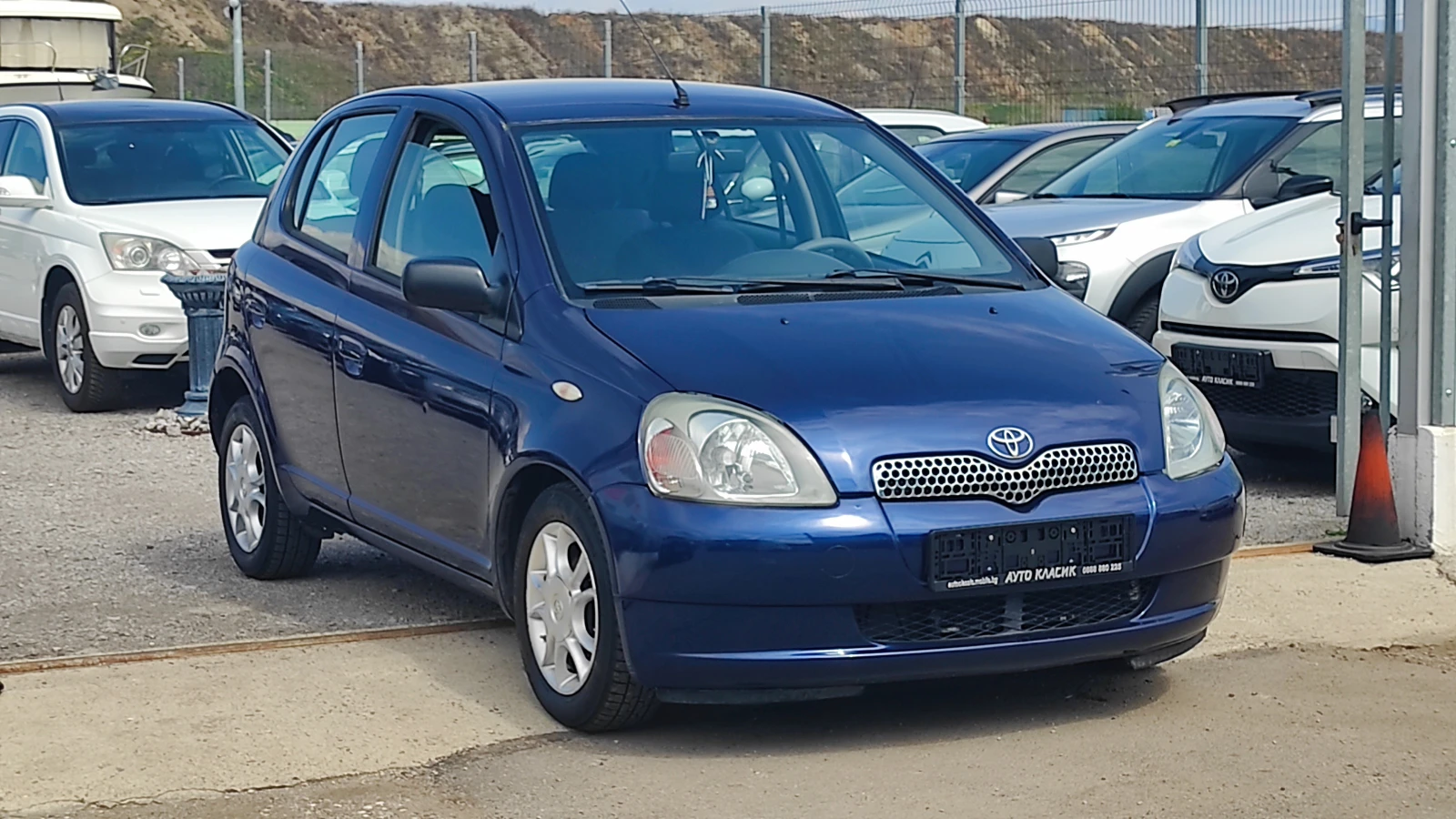 Toyota Yaris 1.3VVTI EURO-4 - изображение 3