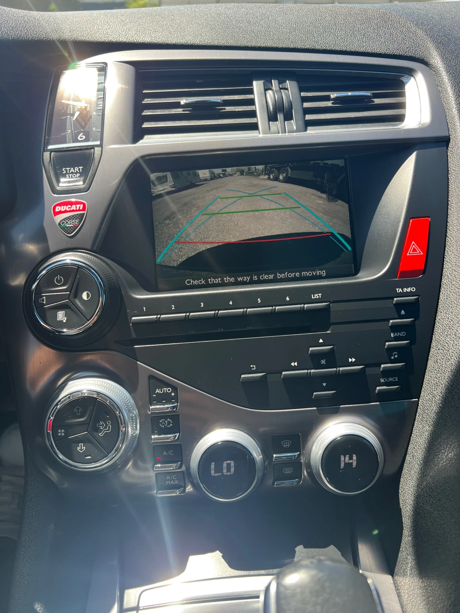 Citroen DS5 1.6 THP Keyless - изображение 8
