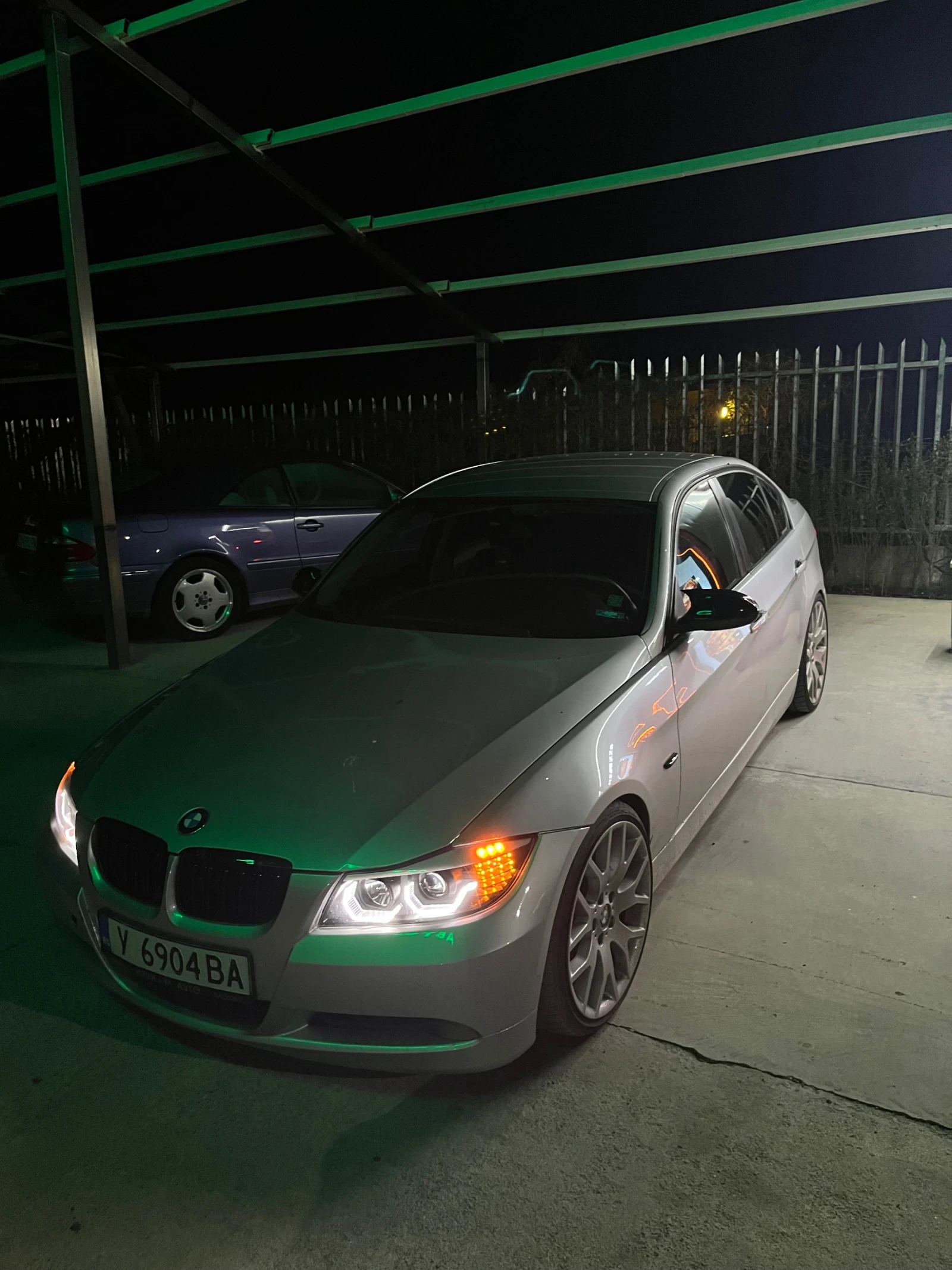 BMW 320  - изображение 2