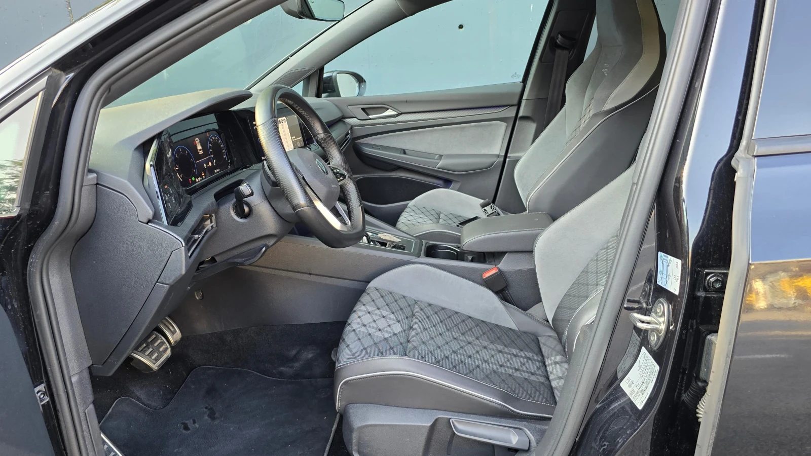 VW Golf 8 R line/Ambient/Matrix/DSG/Distronic | Mobile.bg   11