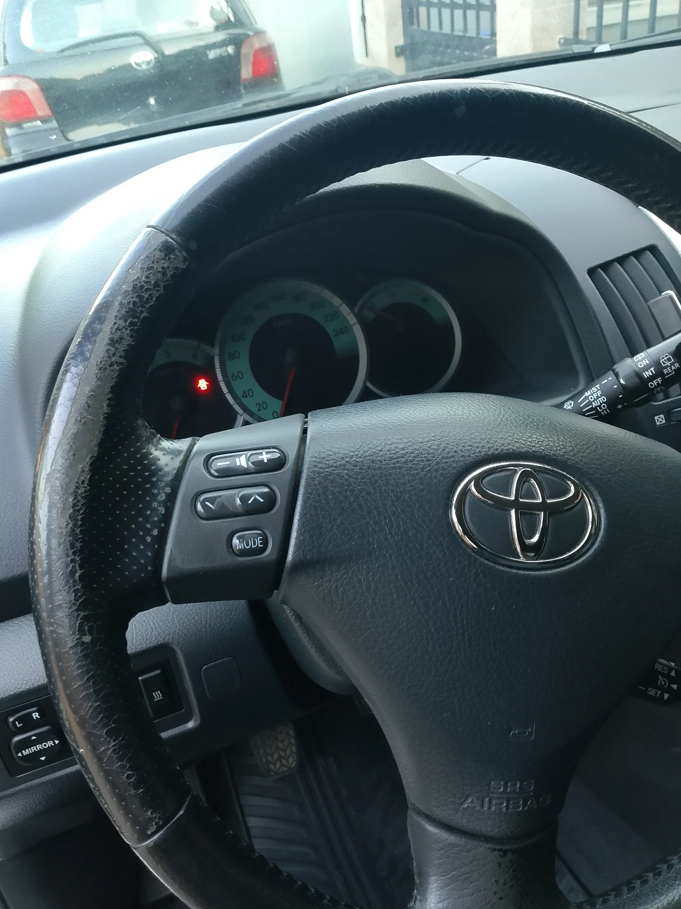 Toyota Corolla verso Dkat 2, 2 - изображение 9