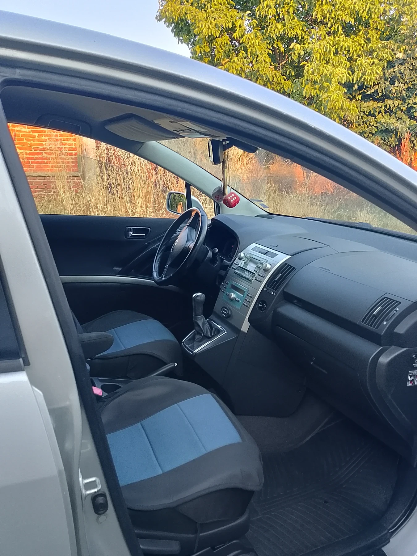 Toyota Corolla verso Dkat 2, 2 - изображение 7