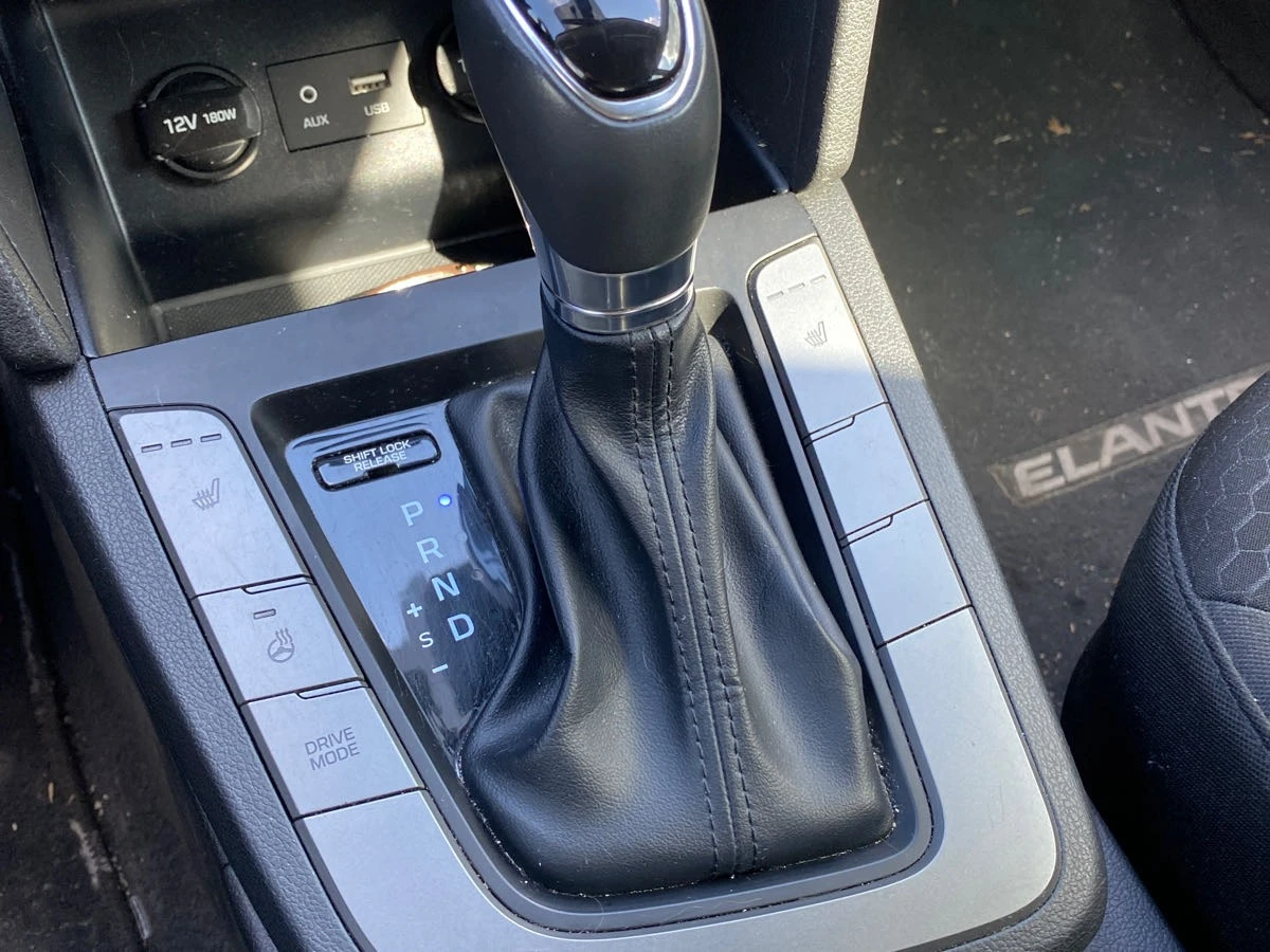 Hyundai Elantra * * CARFAX * * АВТО КРЕДИТ * *  - изображение 10