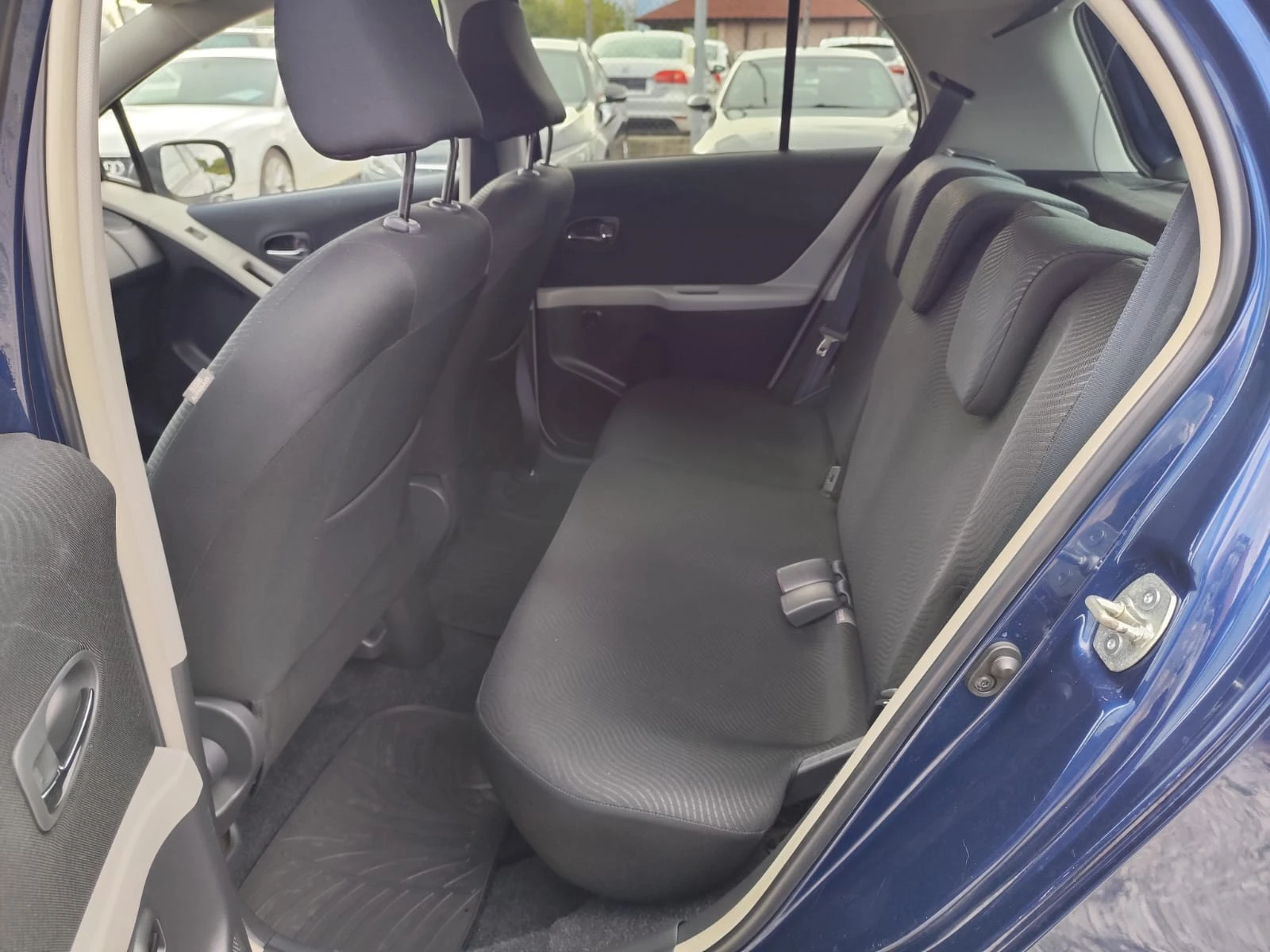 Toyota Yaris 1.3   | Mobile.bg   14