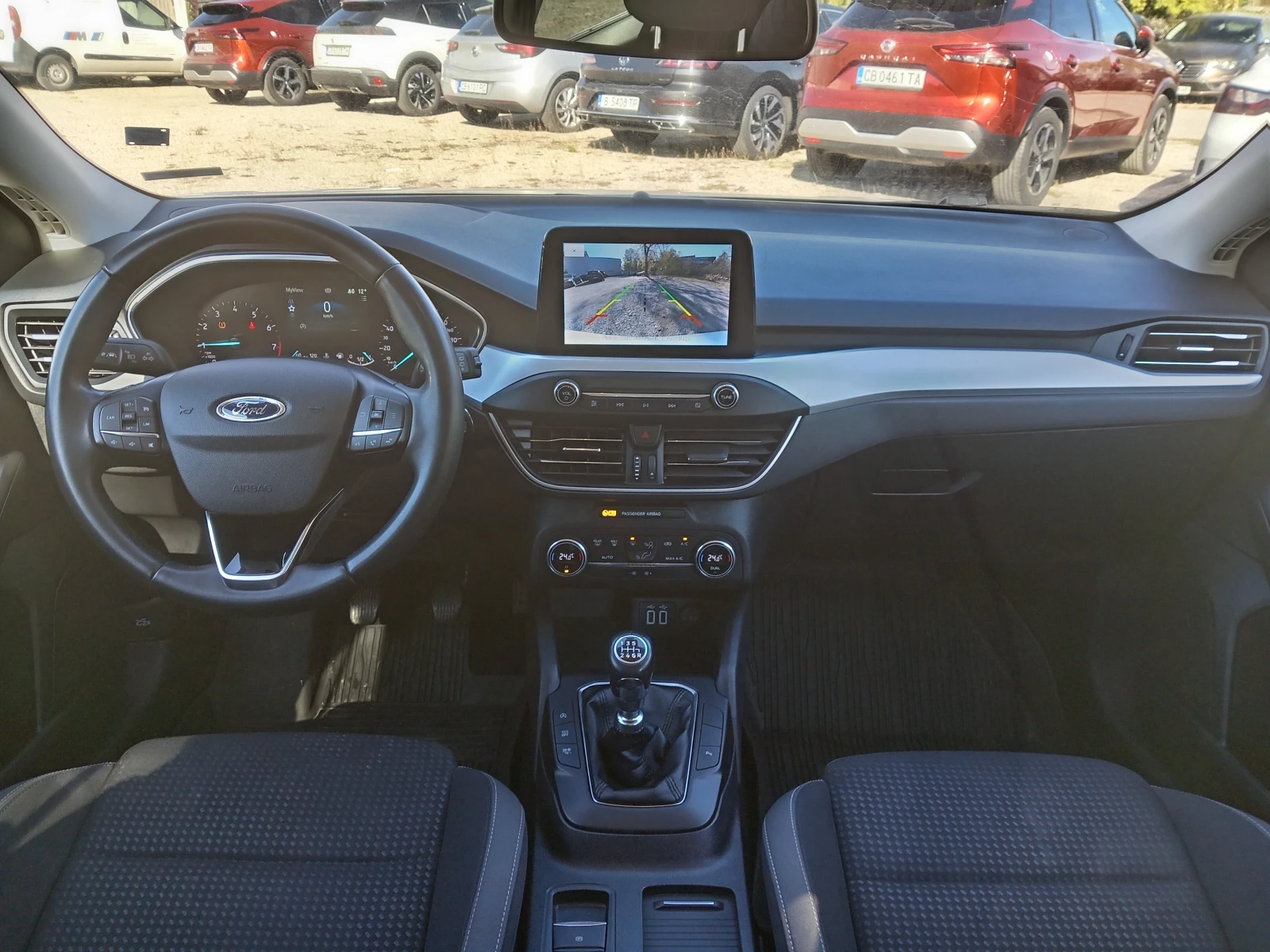 Ford Focus 1.0T Гаранционна - изображение 10