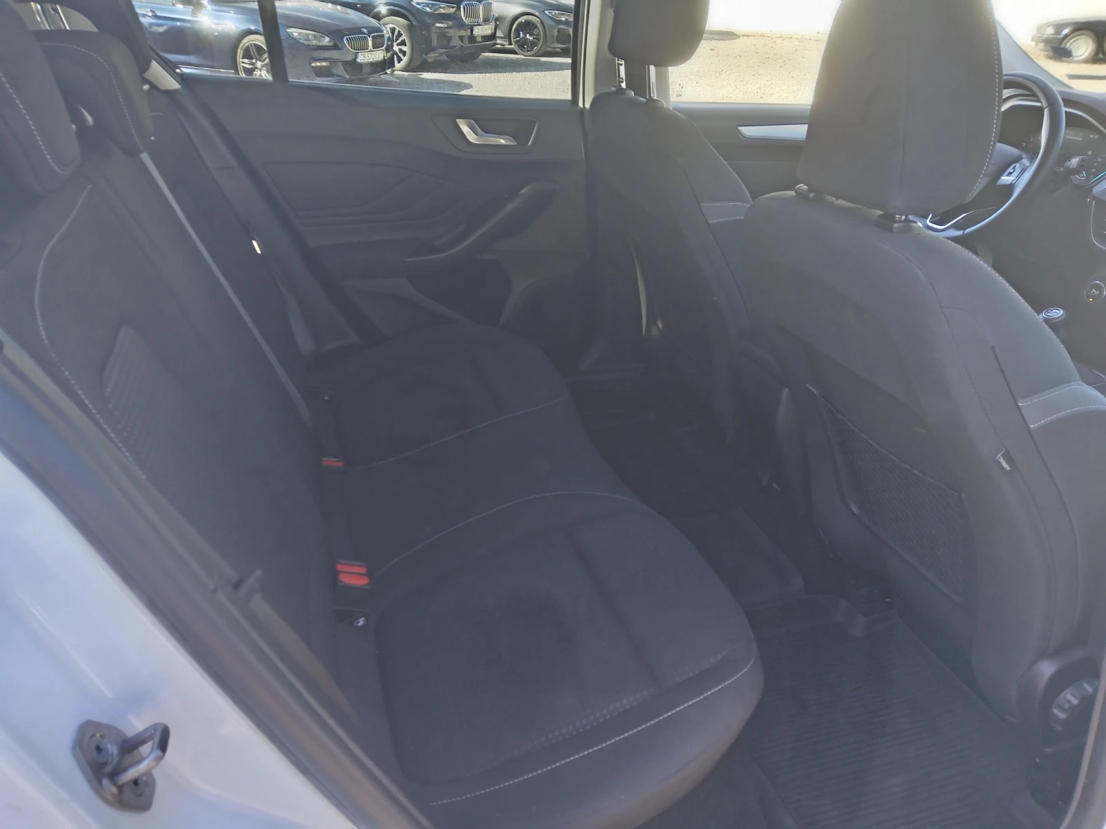 Ford Focus 1.0T Гаранционна - изображение 9