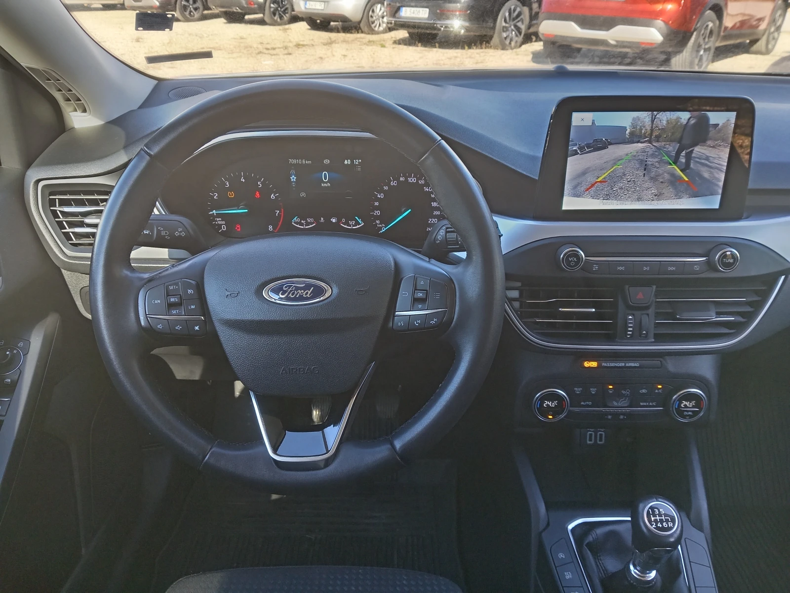 Ford Focus 1.0T  | Mobile.bg   11