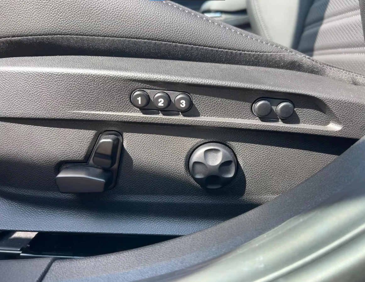 Alfa Romeo Giulia 2.9 V6* Bi-Turbo* Quadrifoglio* Akrapovic - изображение 8