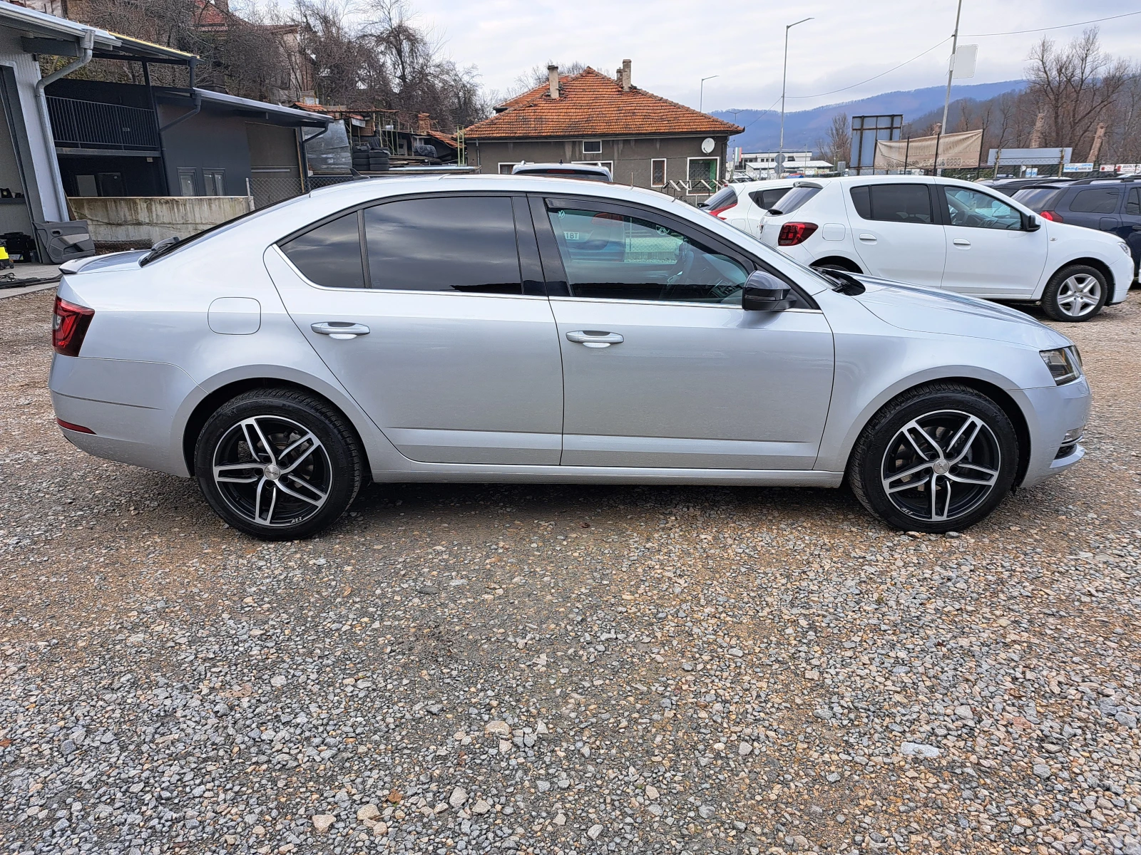 Skoda Octavia 2.0TDI* DSG* �����* NAVI* LED* ������* ��������    | Mobile.bg � ����������� 6