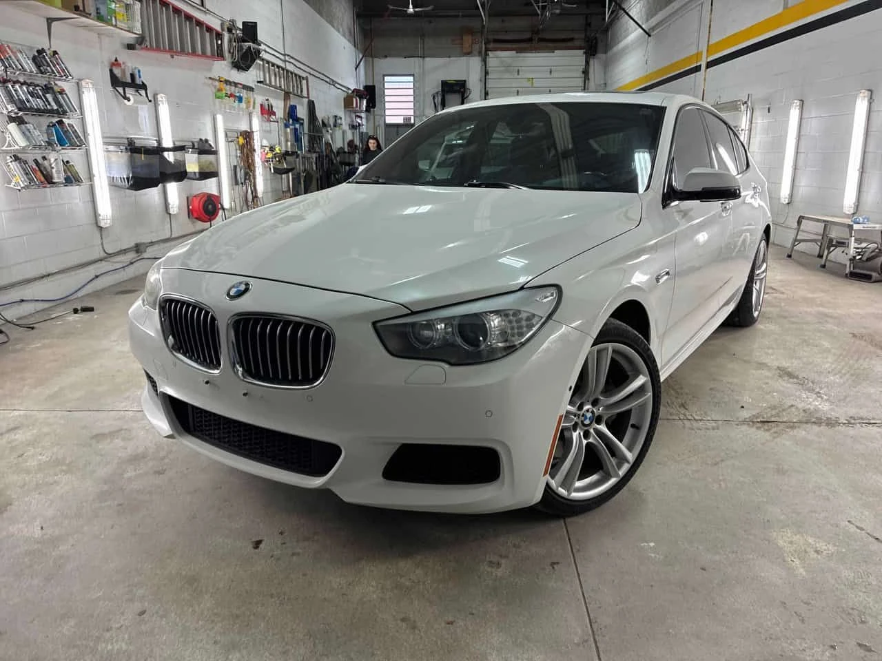 BMW 535 Gran Turismo xDrive/ M packet/ 2 key/ Heated seat  | Mobile.bg � ����������� 1