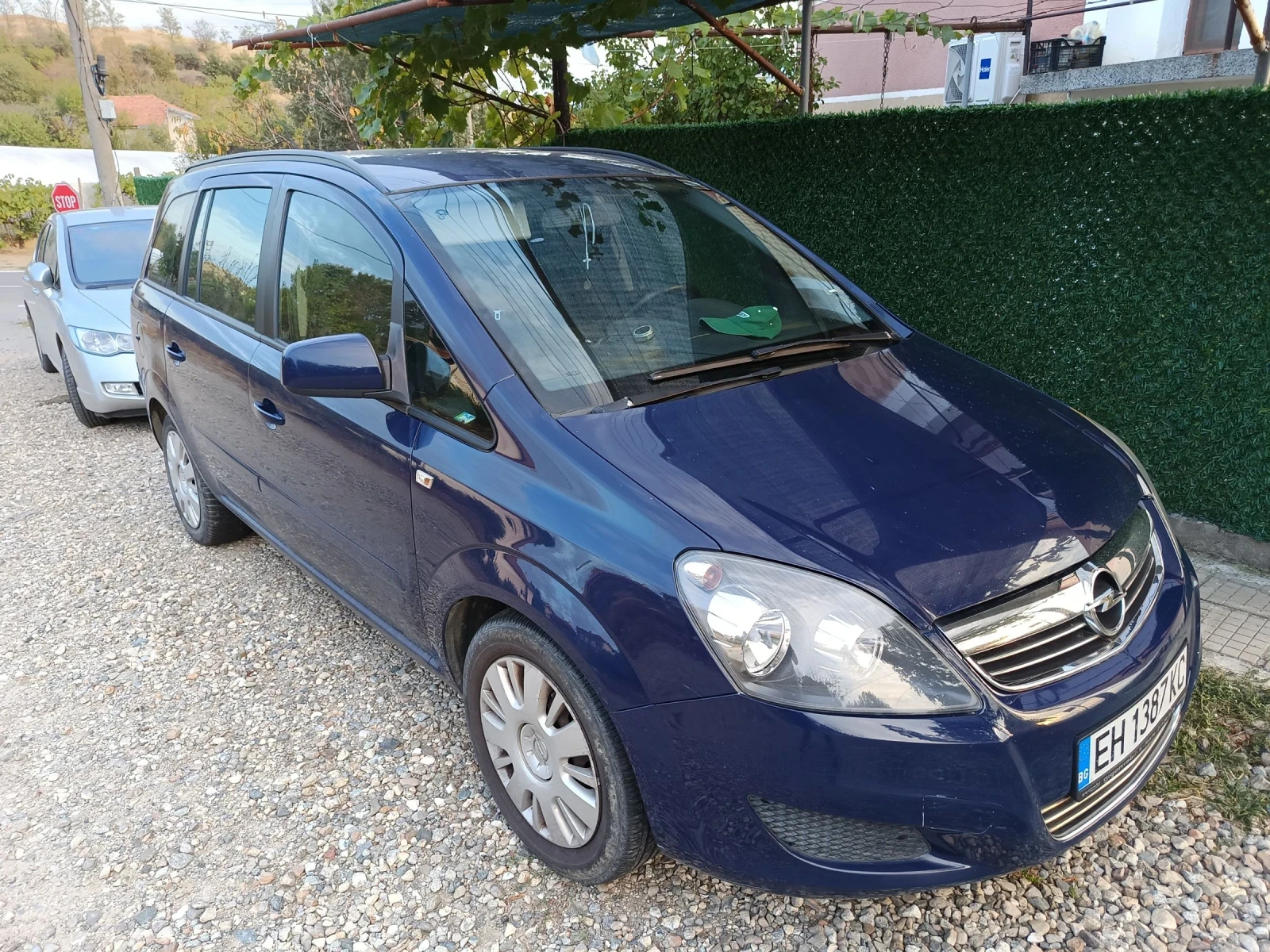 Opel Zafira, снимка 2 - Автомобили и джипове - 53706974