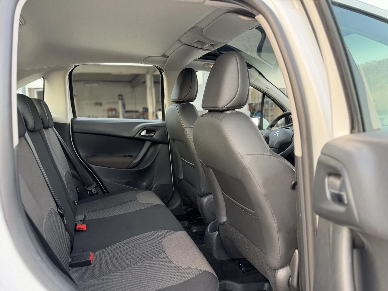 Citroen C3 1.2i AUTOMATIC NAVI, снимка 12 - Автомобили и джипове - 53713283