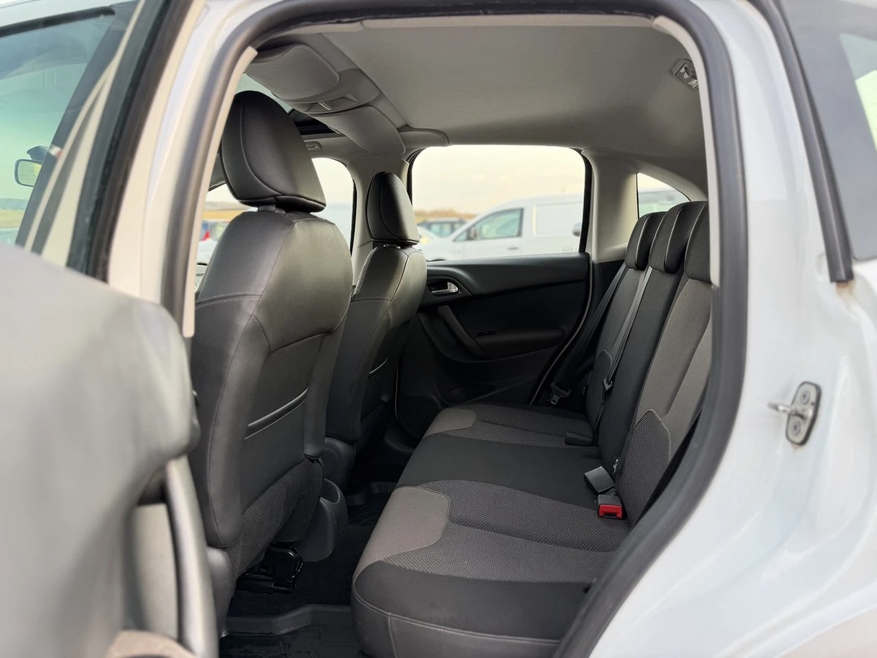 Citroen C3 1.2i AUTOMATIC NAVI, снимка 11 - Автомобили и джипове - 53713283