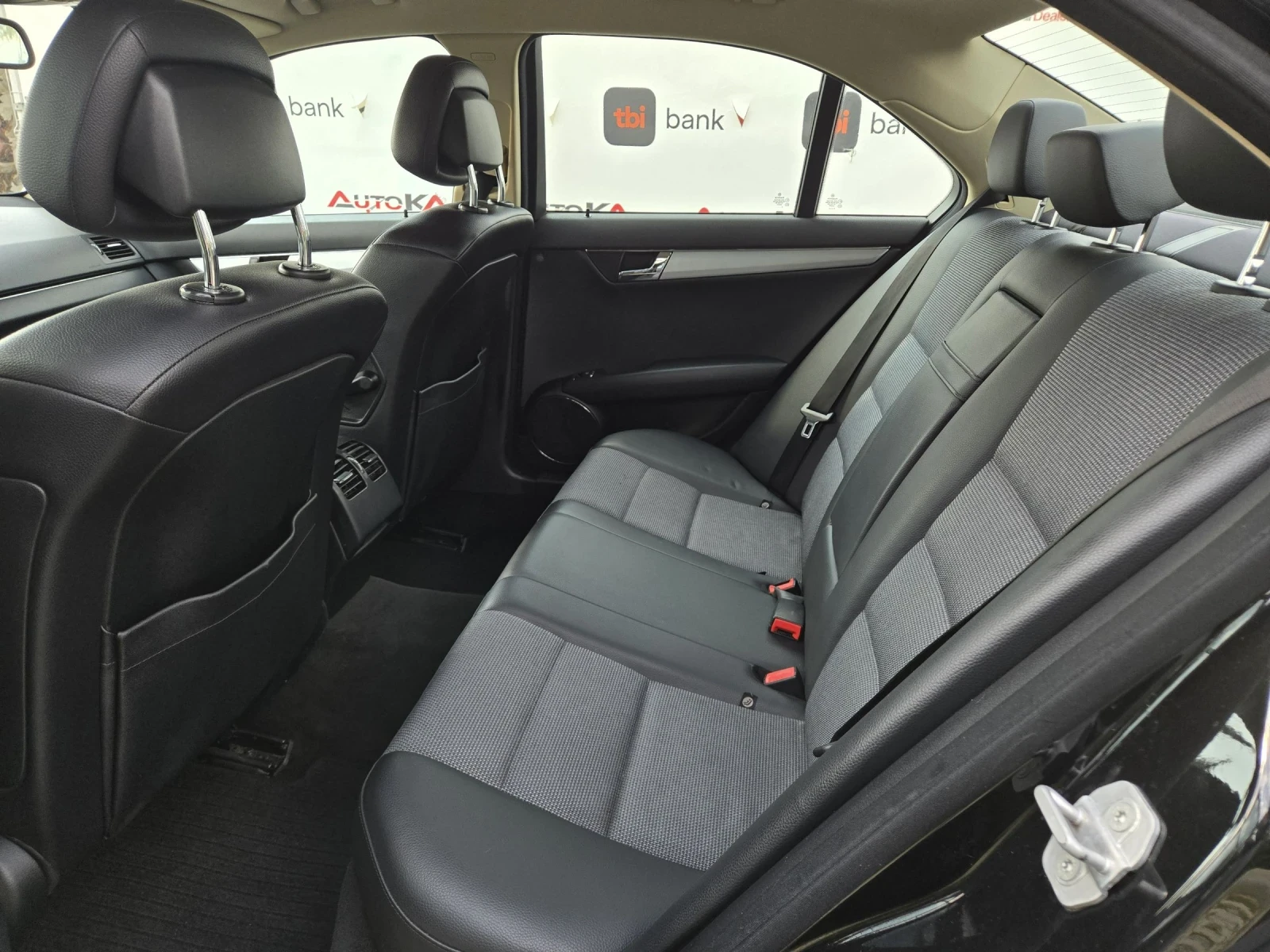 Mercedes-Benz C 200 2.2CDI-136кс= 6ск= ПОДГРЕВ= ПАРКТРОНИК= АВТОПИЛОТ, снимка 9 - Автомобили и джипове - 53738408