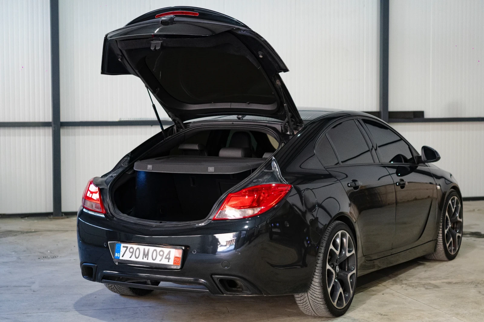 Opel Insignia FULL OPC 4X4 РЪЧКА, снимка 3 - Автомобили и джипове - 53880700