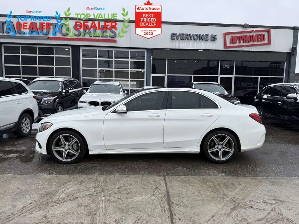 Mercedes-Benz 300 AMG PKG | PANO | NAVI | CARFAX , снимка 9 - Автомобили и джипове - 53976031