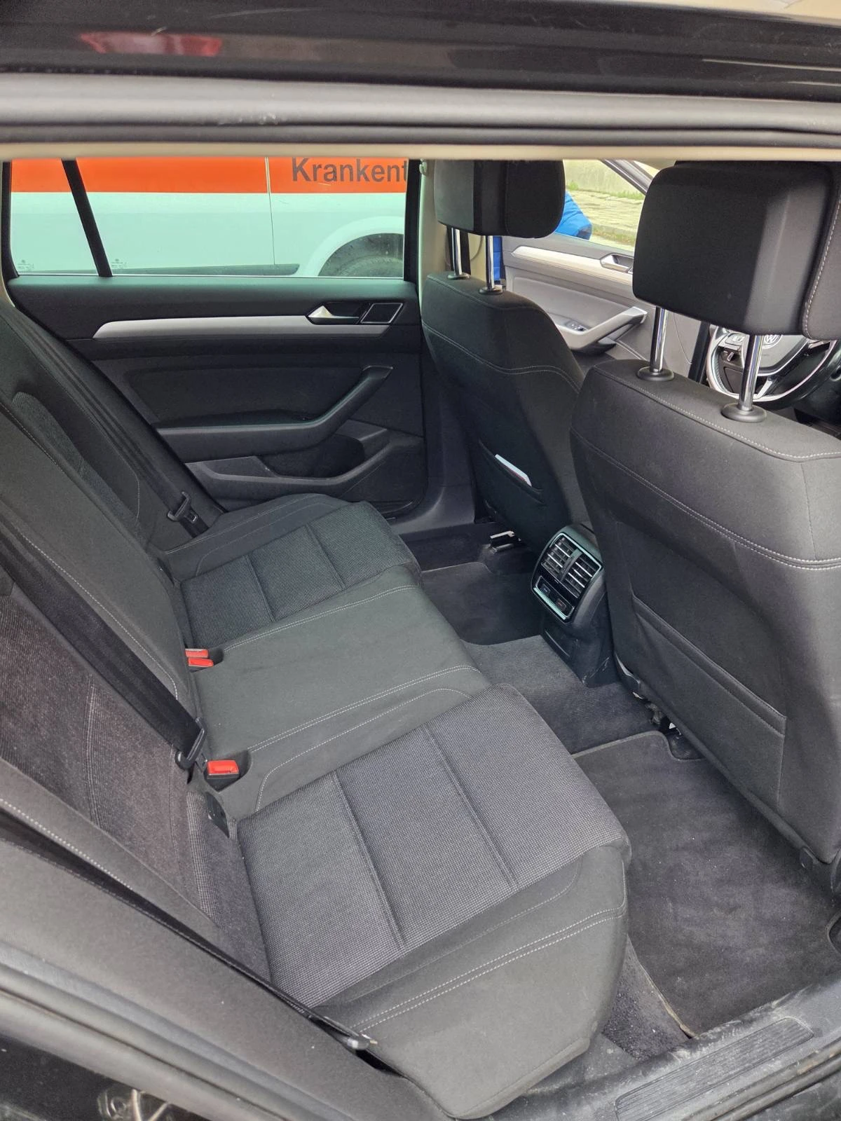 VW Passat, снимка 5 - Автомобили и джипове - 54017312