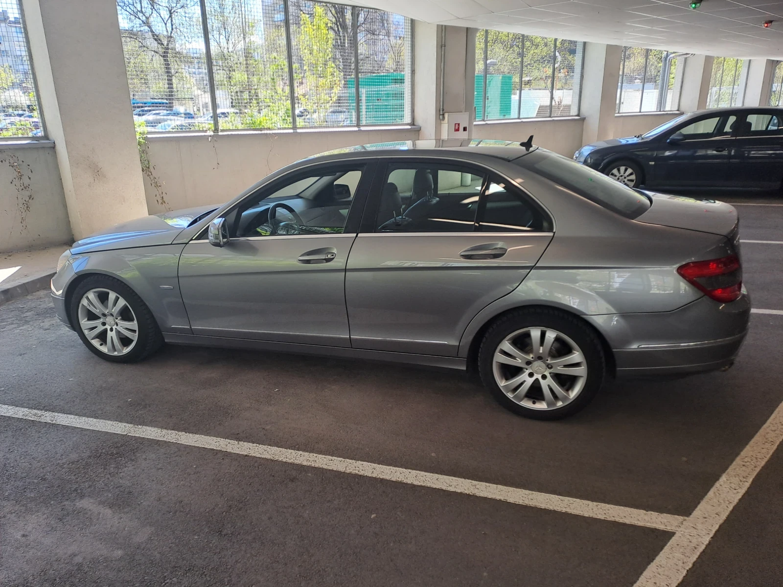 Mercedes-Benz C 200, снимка 8 - Автомобили и джипове - 54243983