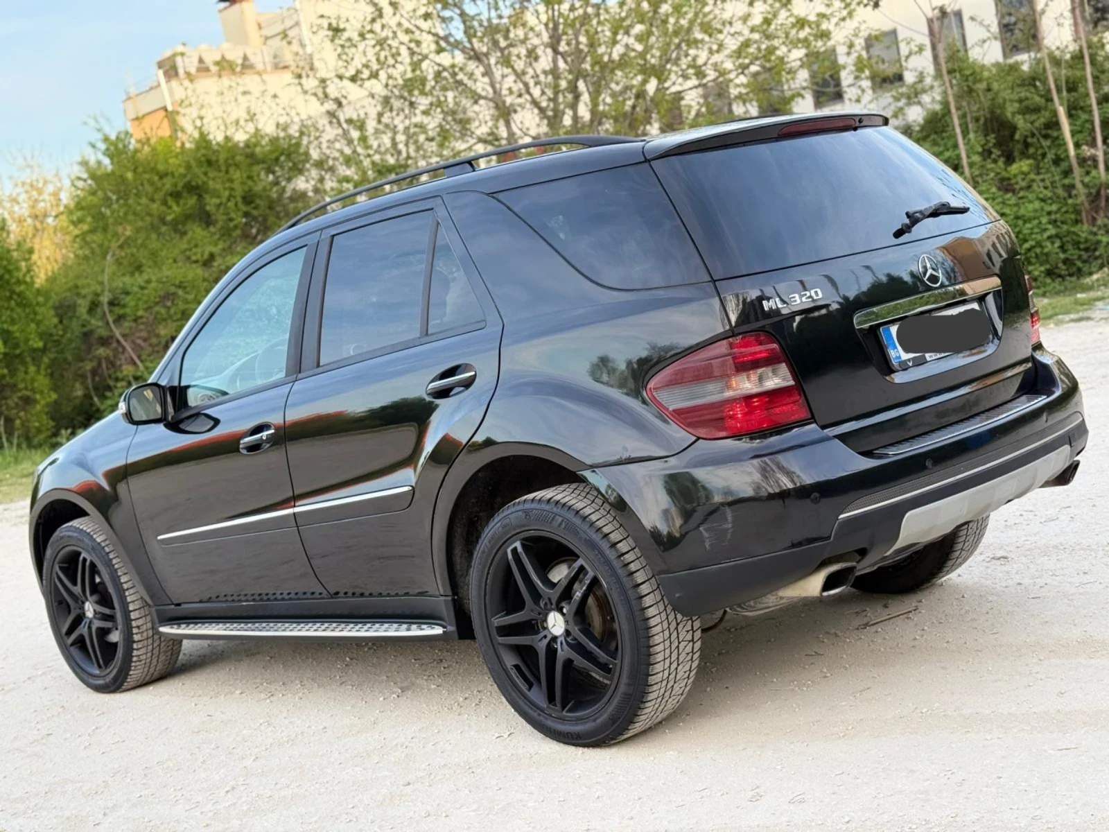 Mercedes-Benz ML 320 //CDI//4MATIC//V6//КОЖА//АВТОМАТИК// НА ПРУЖИНИ//, снимка 4 - Автомобили и джипове - 54419738