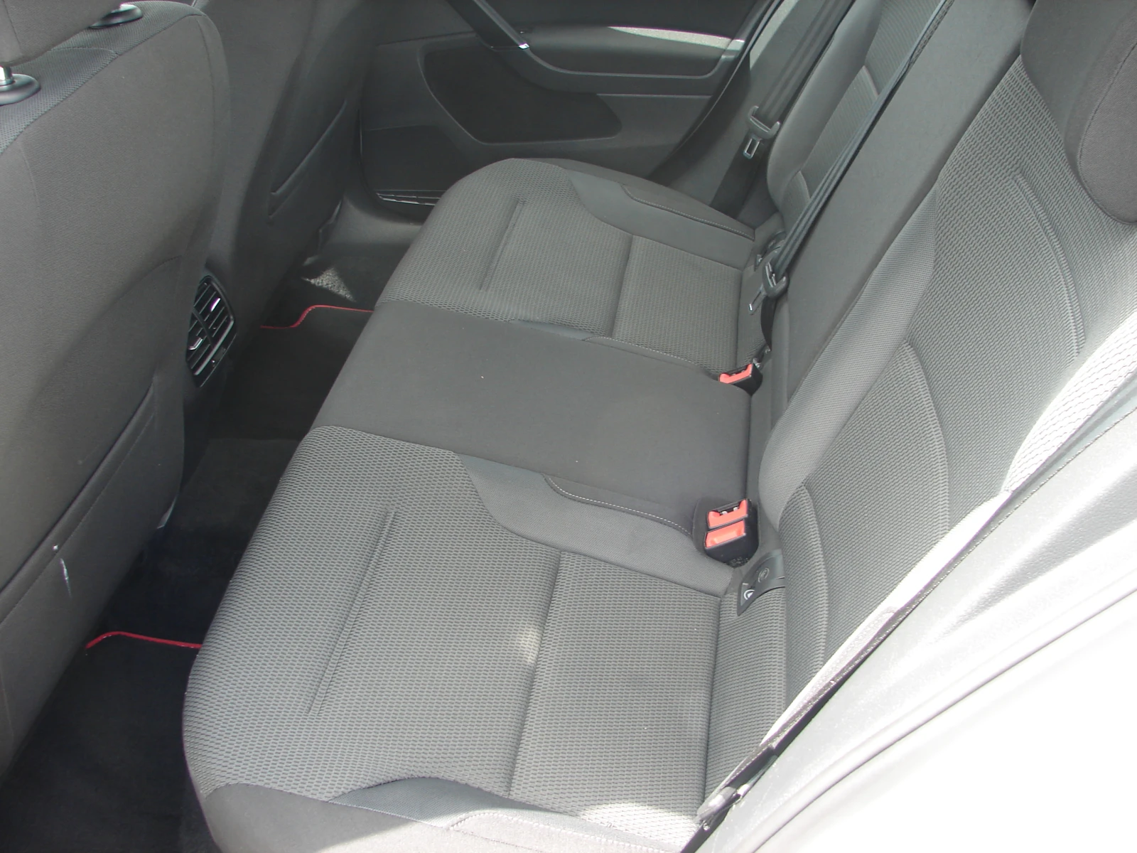 VW Golf 36 kw  digital keyless термопомпа, снимка 6 - Автомобили и джипове - 54573964